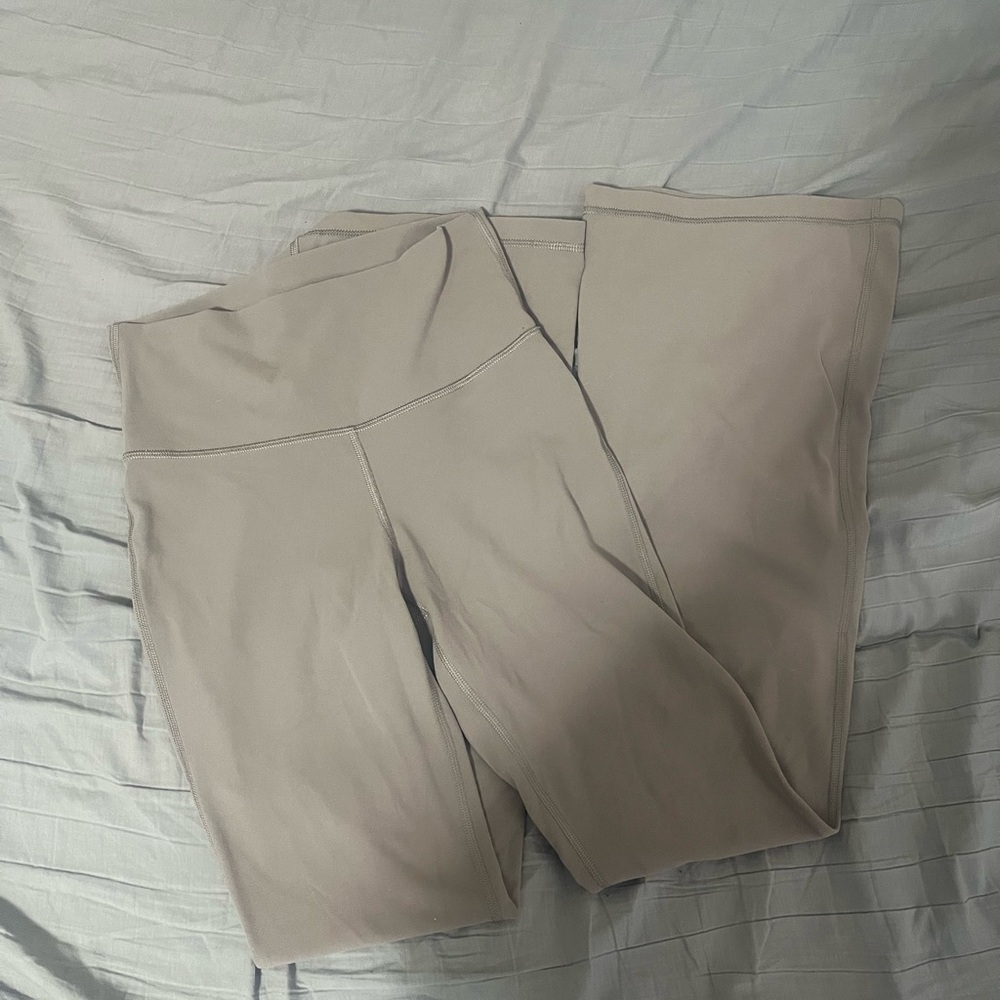 TnAction Flare Leggings
